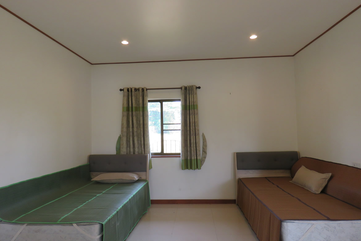 3 bedroom lake front house in Doi Saket for sale-SHG-HS412