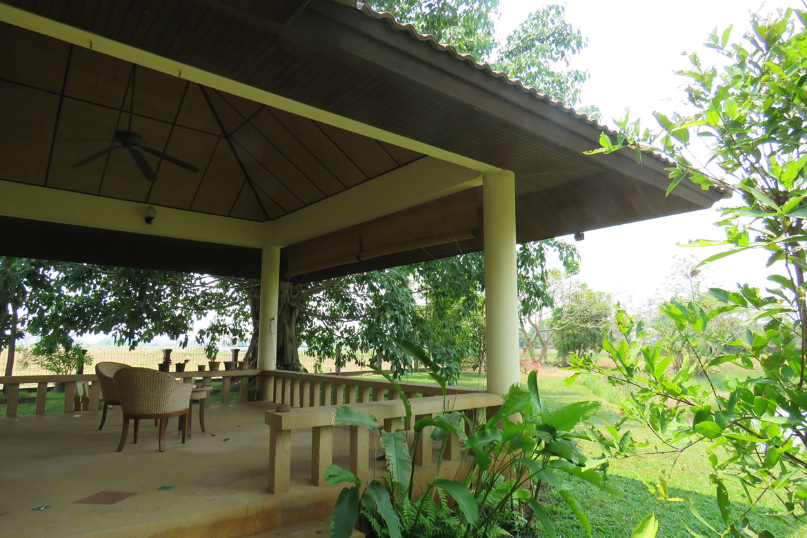 3 bedroom lake front house in Doi Saket for sale-SHG-HS412