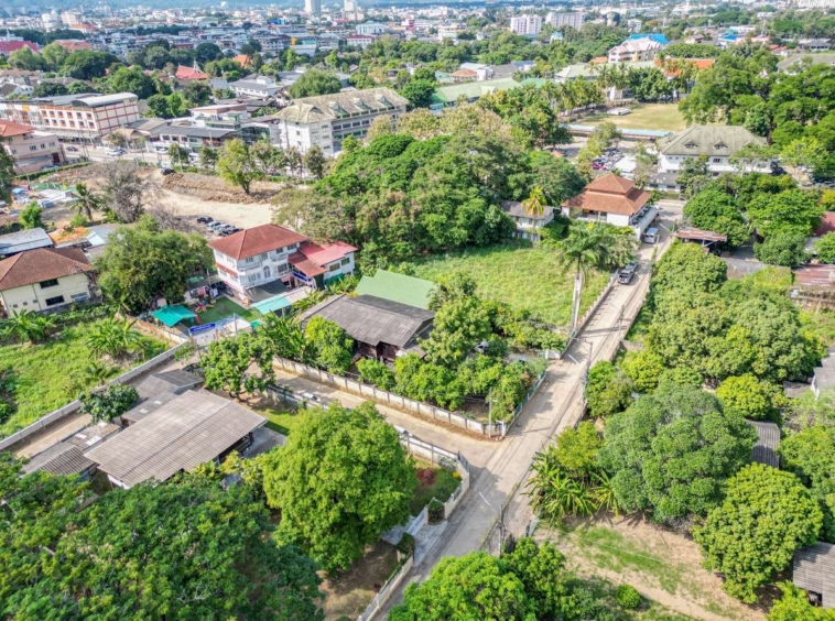 Prime redevelopment site in one of Chiang Mai's most preferred locations.-PH-CITYLAND010