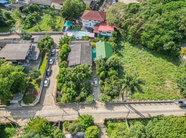 Prime redevelopment site in one of Chiang Mai's most preferred locations.-PH-CITYLAND010