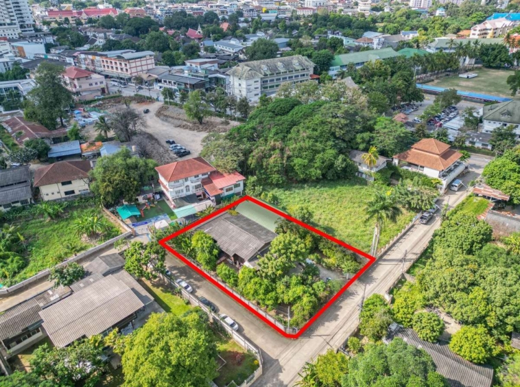 Prime redevelopment site in one of Chiang Mai's most preferred locations.-PH-CITYLAND010