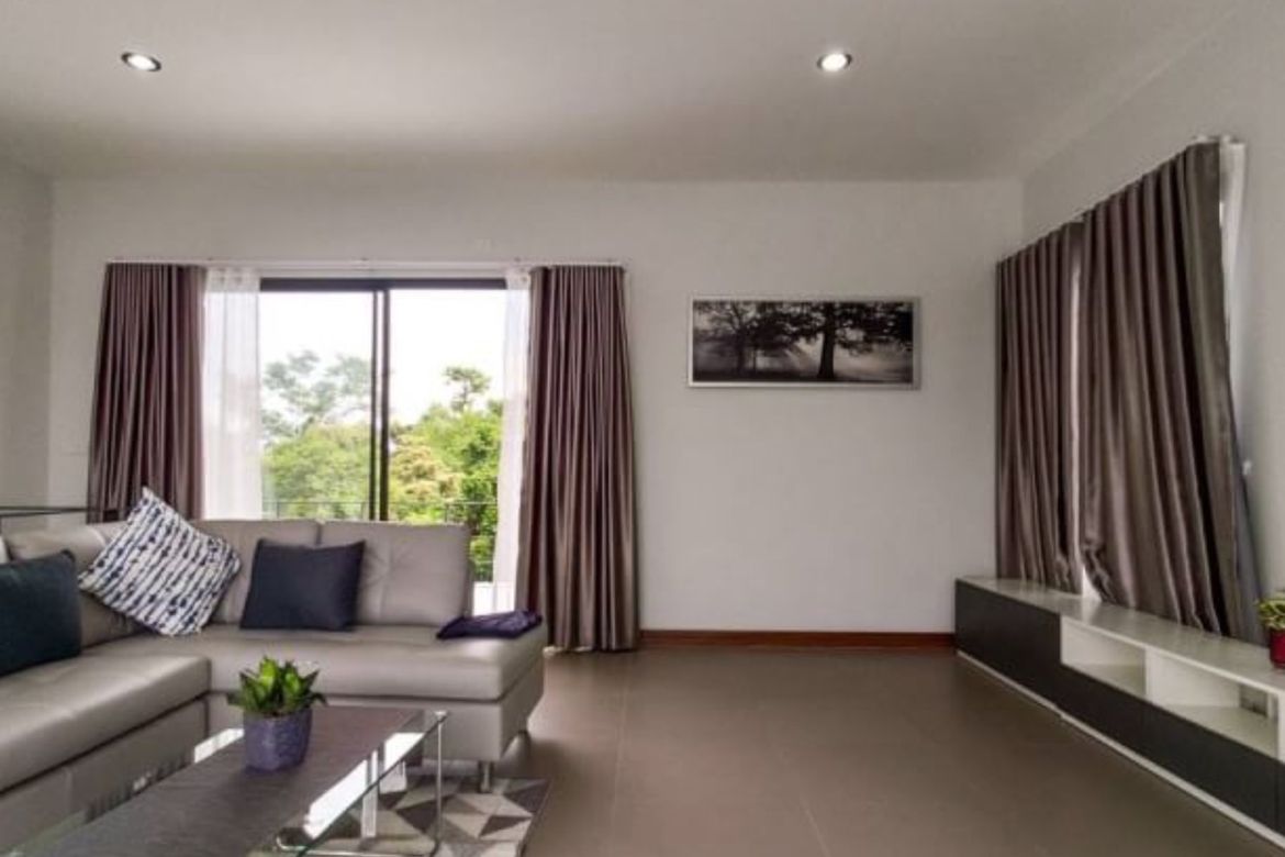 Brand new townhouse for sale in Sankhampeang