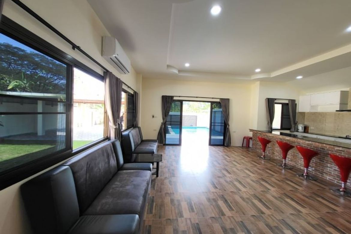 Pool villa 3 bedrooms 4 beadrooms near city for rent-J-JL00