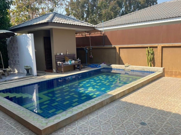 4 Bedroom Pool villa for rent in Saraphi-SM-Sta-1624