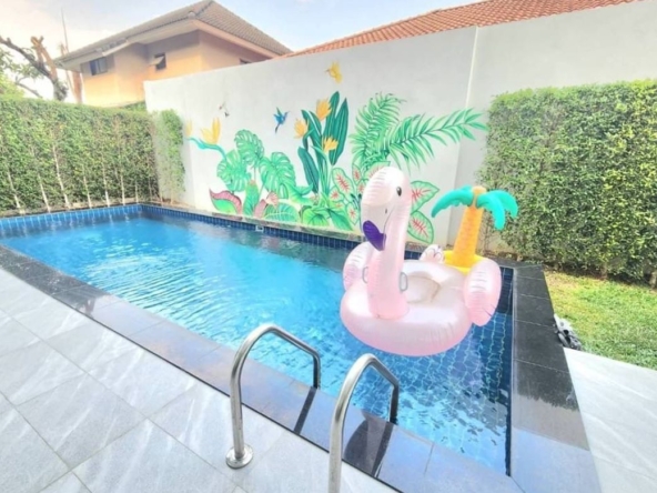 modern style with private swimming pool. (Wang Tan Village) The house is fully furnished with everything you need.-J-JOY1598