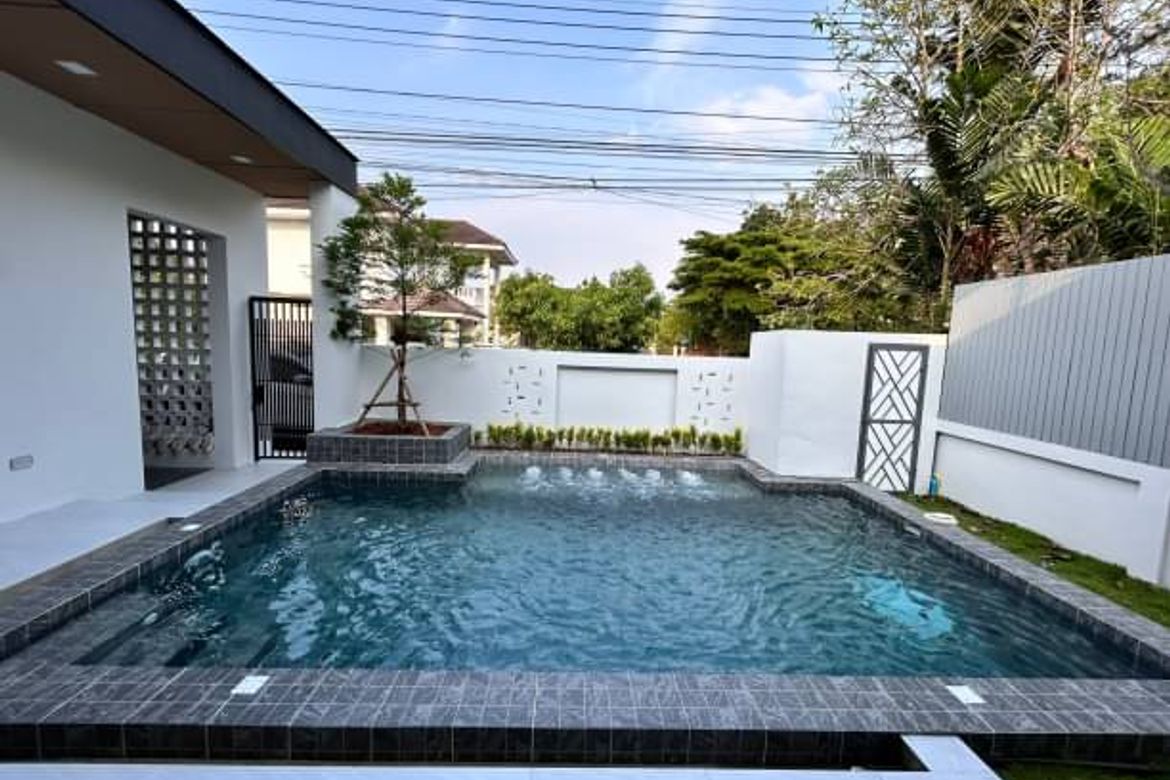 For sale‼️Pool villa house near Ruam Chok intersection. For families who like convenient travel-J-JOY1788