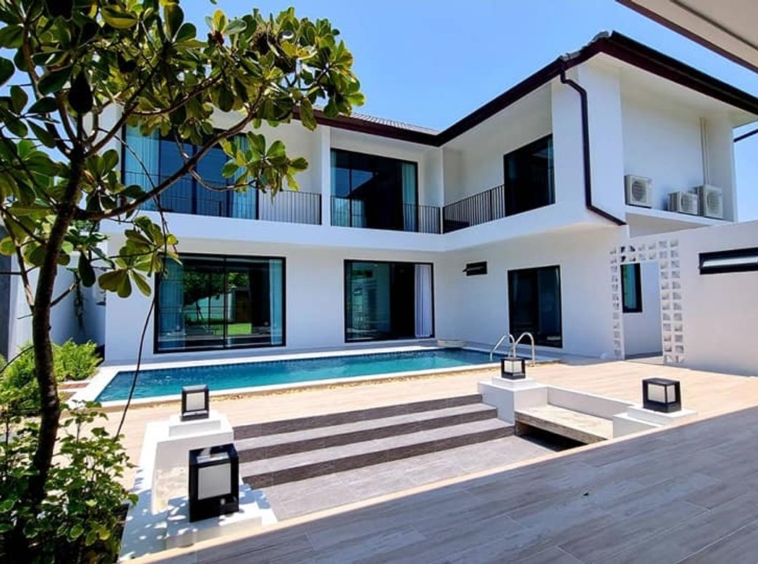 BEAUTIFUL BRAND NEW HOUSE MODERN STYLE PRIVATE SWIMMING POOL house with lovely garden  includes fully furnished.-J-SK012