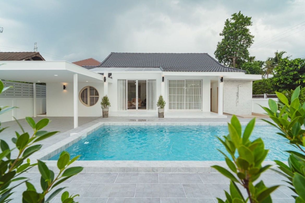 Sell Pool Villa model style Fully Furnished-J-LN099