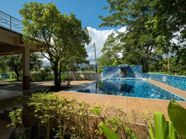 4 Bedroom House with Pool in Mae Rim for sale / Rent.-J-LN007