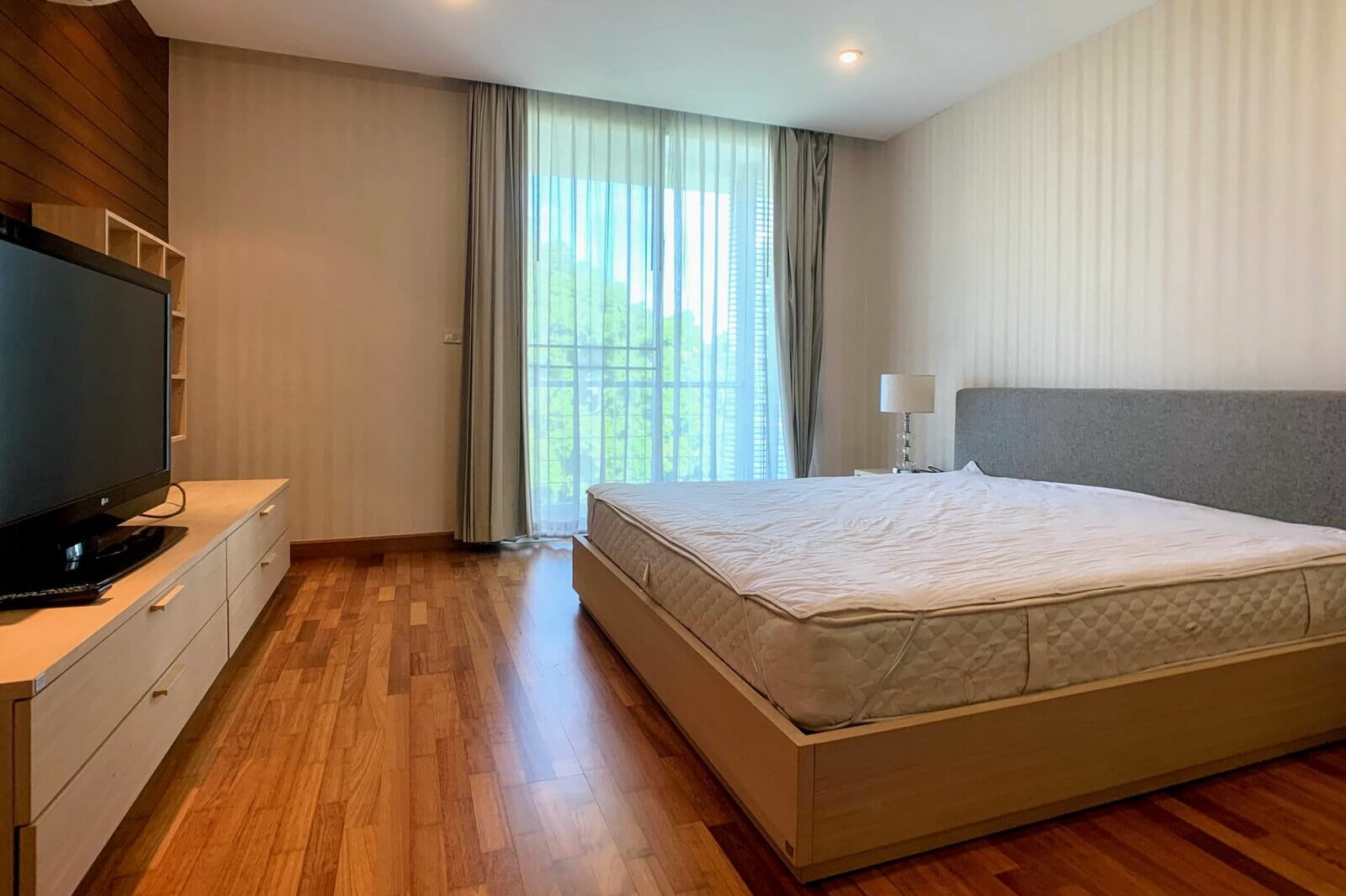 2 Bedroom 8th Floor Condo in Peaks Garden-TNP-D721