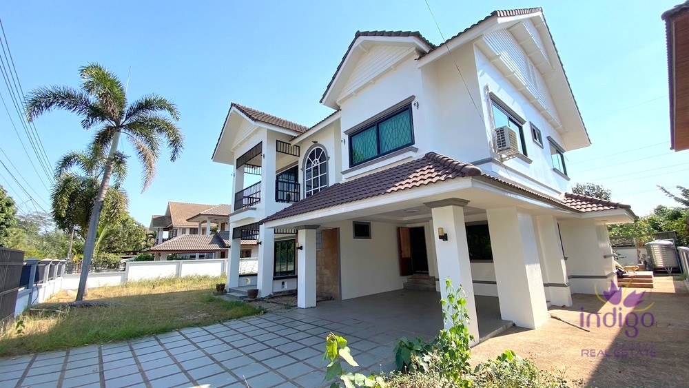 ideal for big families and close to Meechok Plaza