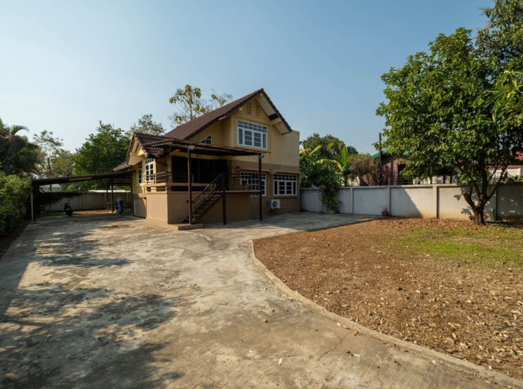 3 Bedroom Thai Style House just North of City-TNP-D1033