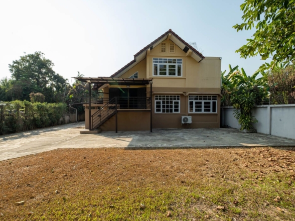 3 Bedroom Thai Style House just North of City-TNP-D1033