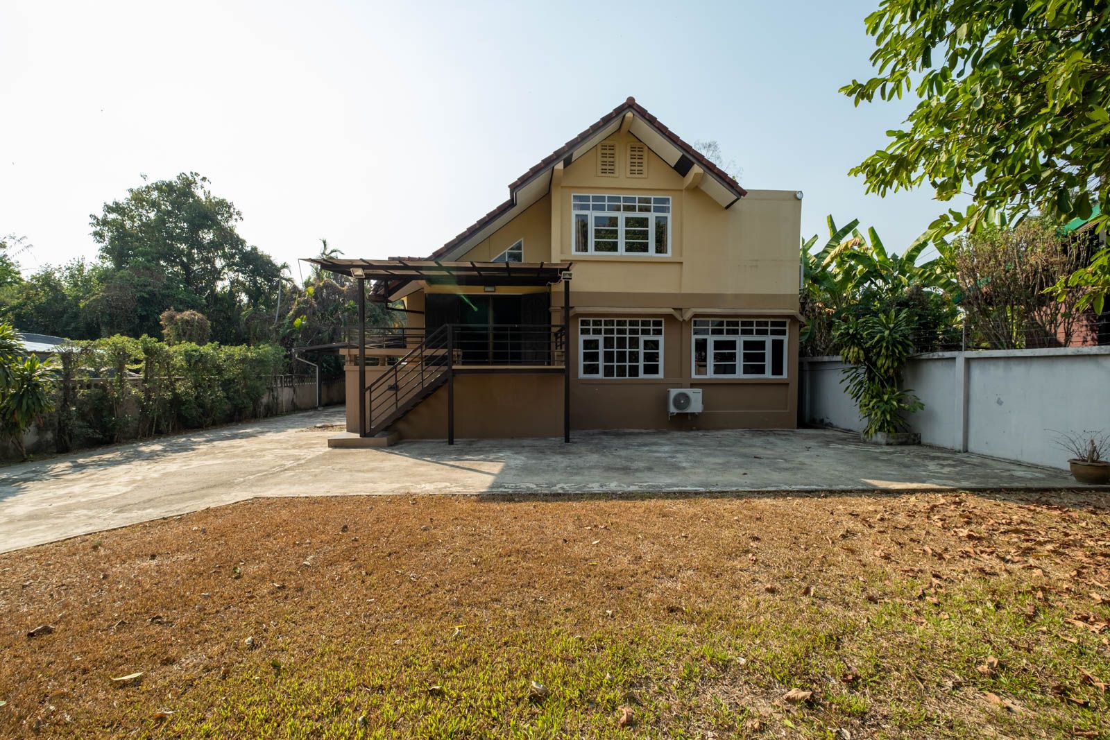 3 Bedroom Thai Style House just North of City-TNP-D1033