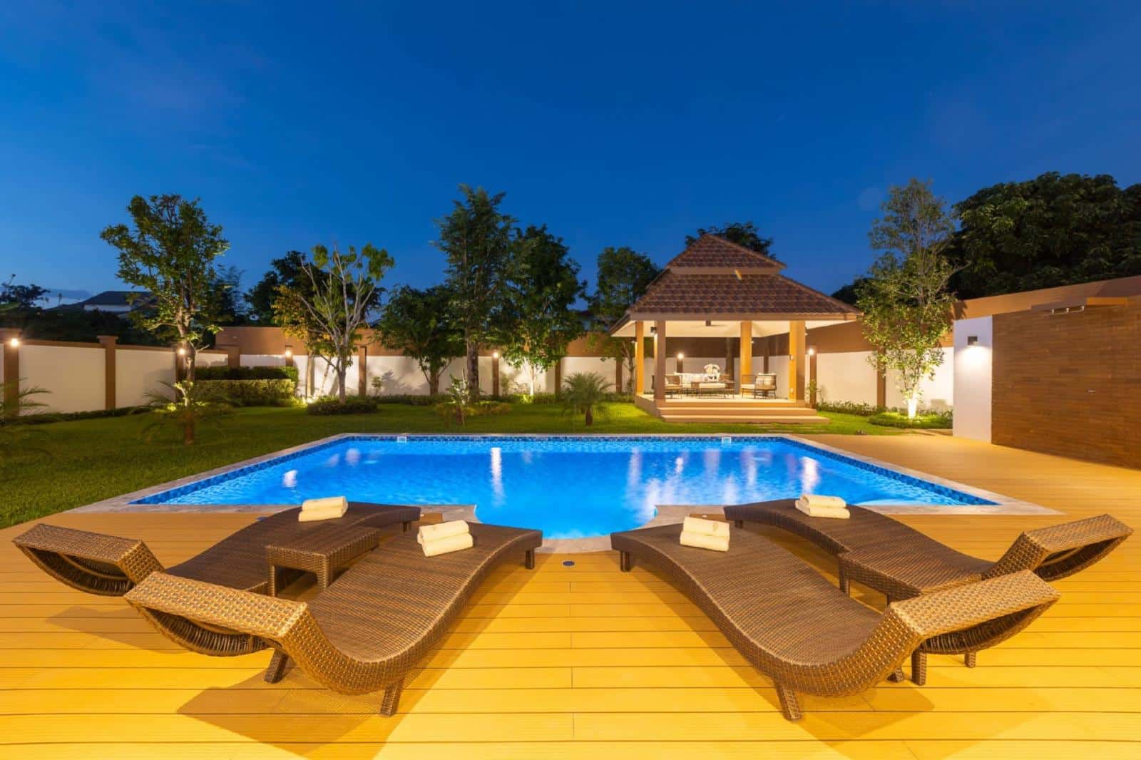 Luxury 5 Bedroom Pool Villa in City-TNP-D1108