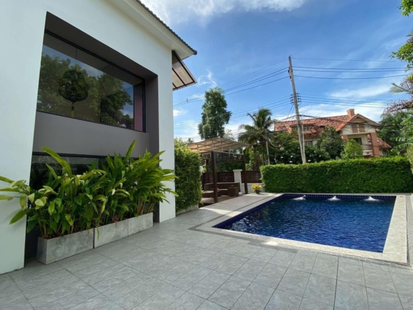 3 Bedroom Pool Villa in City-TNP-D1117