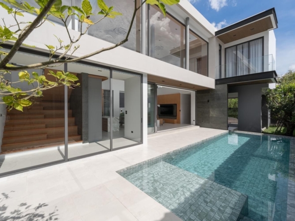 Luxurious Modern Pool Villa in Prime Chiang Mai Location-TNP-D1168