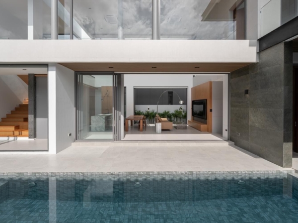 Luxurious Modern Pool Villa in Prime Chiang Mai Location-TNP-D1168