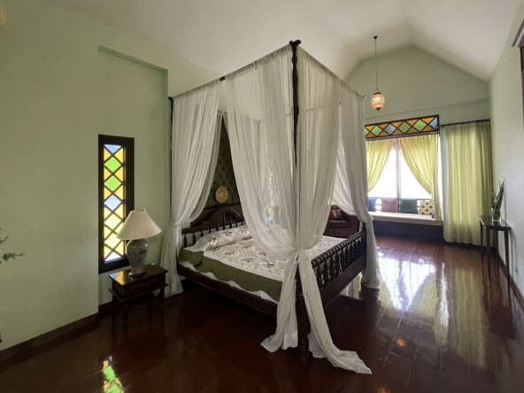 Luxury 5 Bedroom Lakeside Pool Villa in Doi Saket-TNP-D921