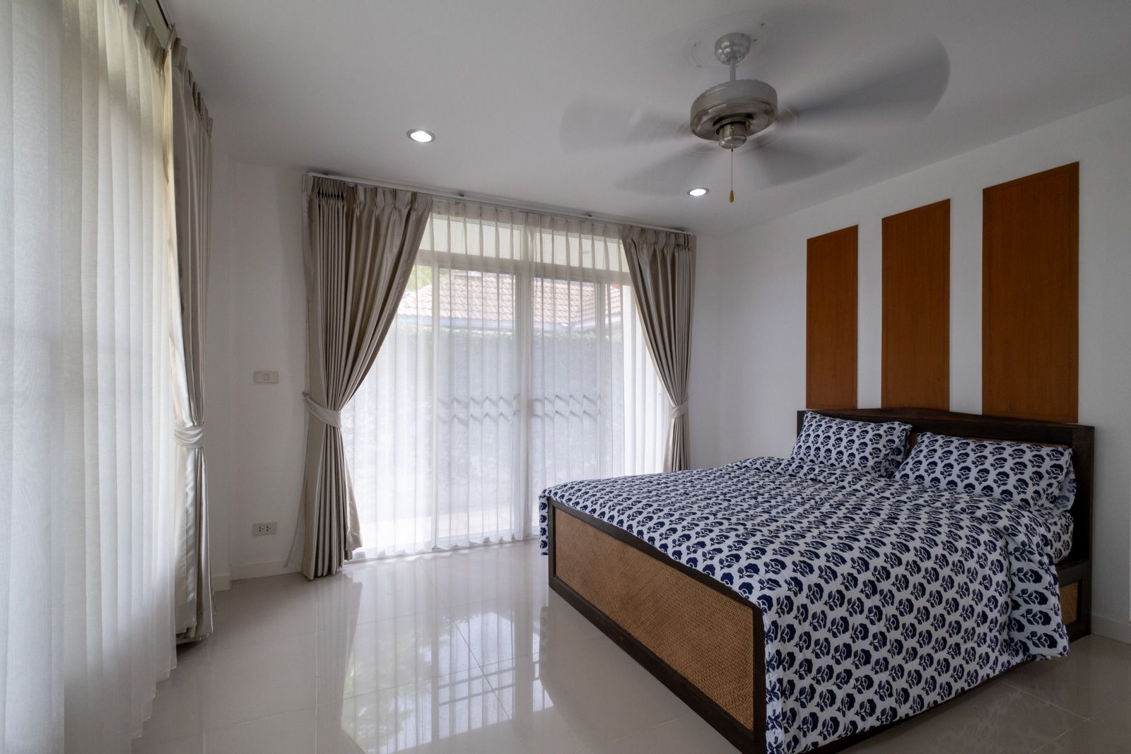 4 Bedroom Pool Villa in Wang Tan Hang Dong-TNP-D1132