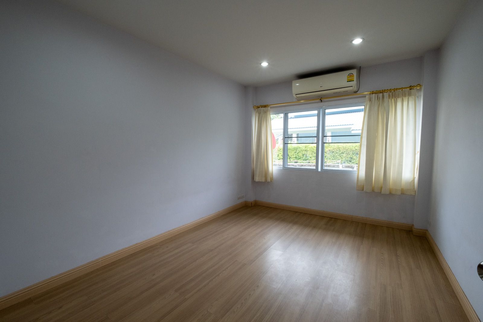 3 Bedroom Split-level with Pool in Wang Tan-TNP-D1153