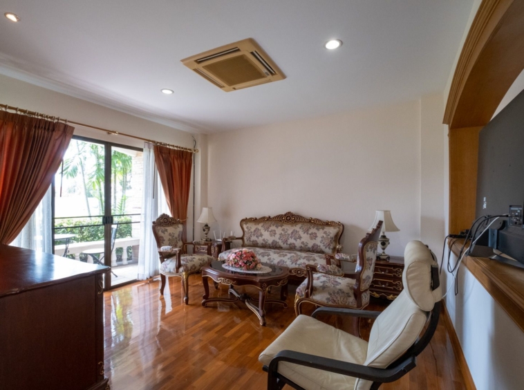 4 Bedroom with Guesthouse in Great Location-TNP-D1160