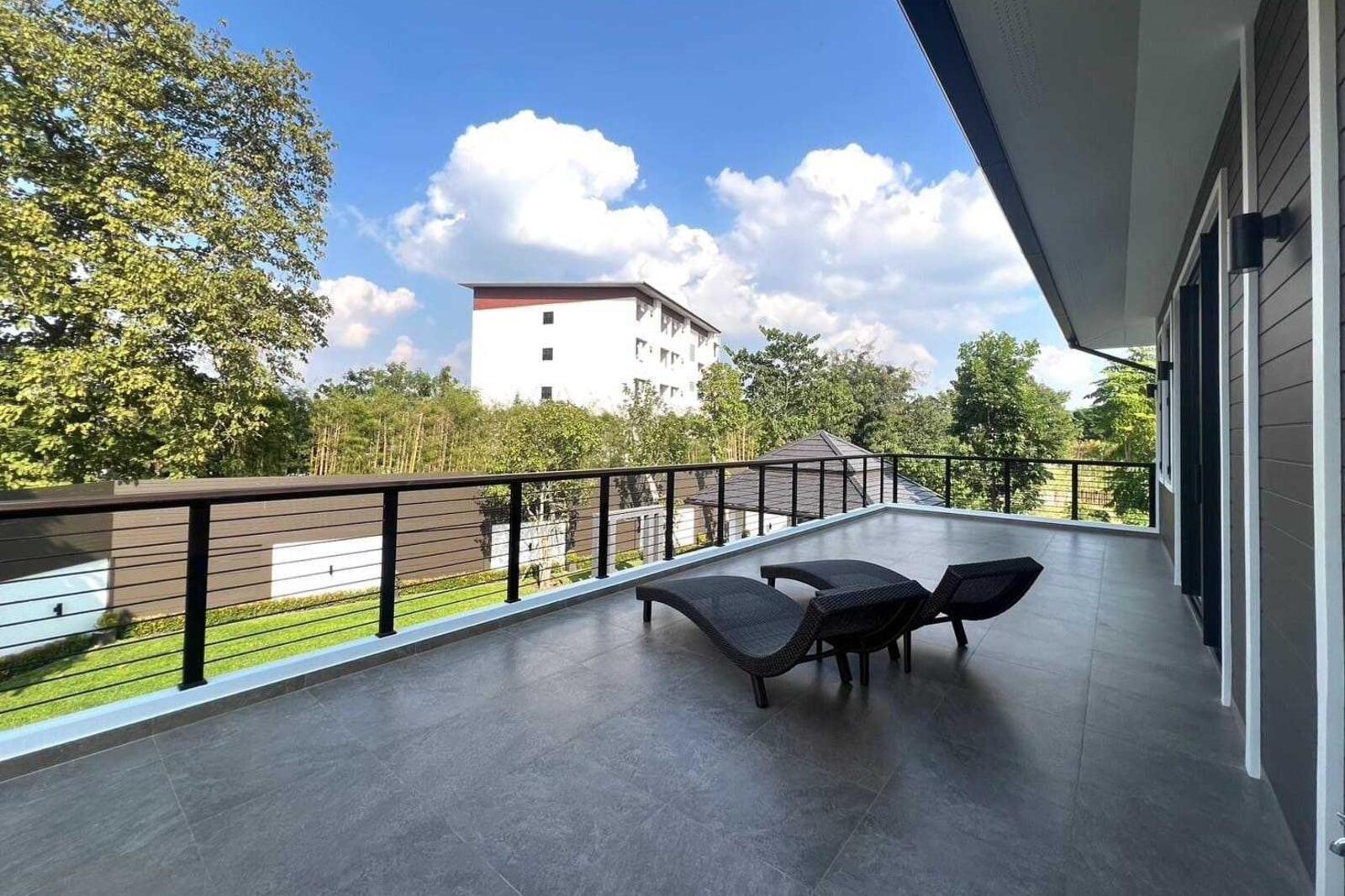 Grand Oasis Villa: Luxurious 5-Bedroom Haven in Hang Dong-TNP-D1186