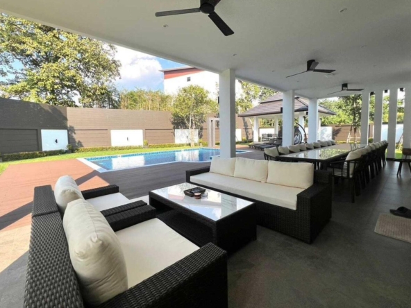 Grand Oasis Villa: Luxurious 5-Bedroom Haven in Hang Dong-TNP-D1186