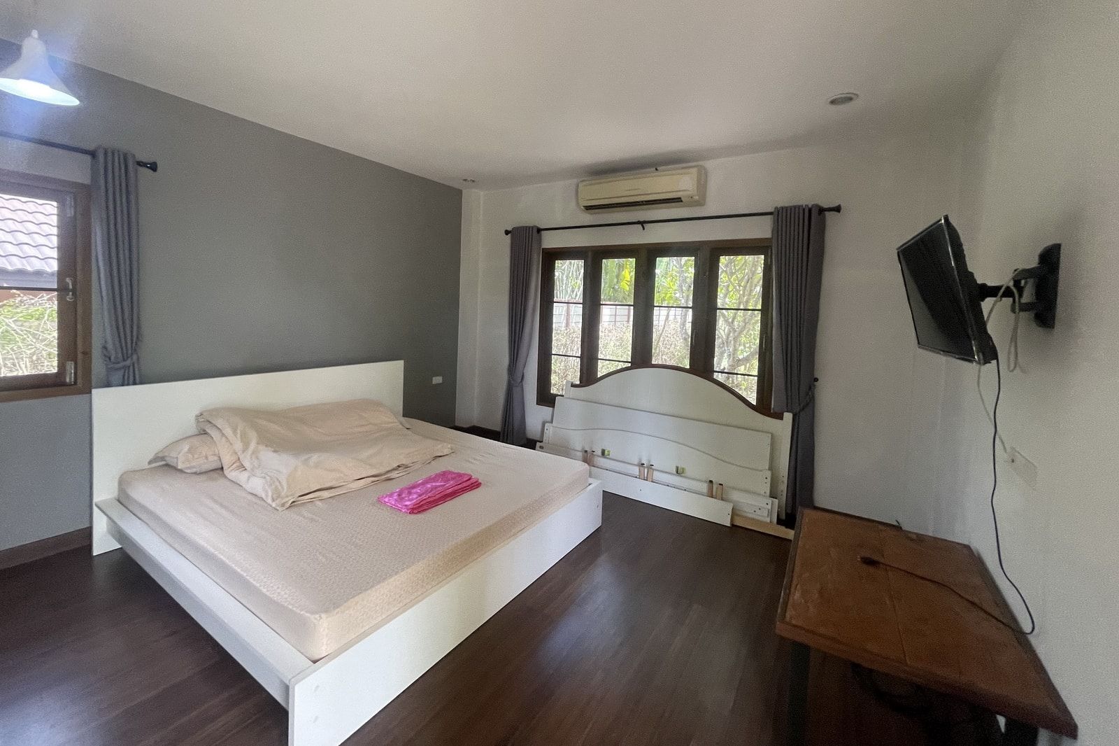 Single Story 2 Bedroom with Guesthouses in Hang Dong-TNP-D796