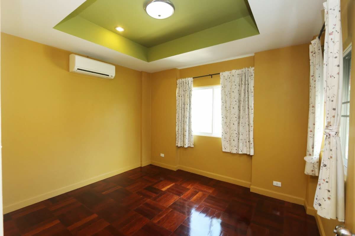 4 Bedroom with Large Separate Kitchen in Hang Dong-TNP-D830