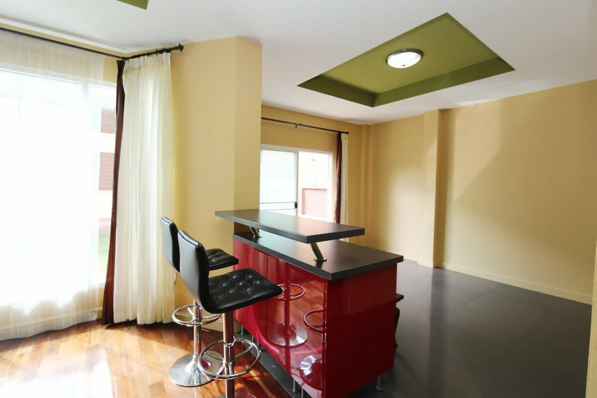 4 Bedroom with Large Separate Kitchen in Hang Dong-TNP-D830