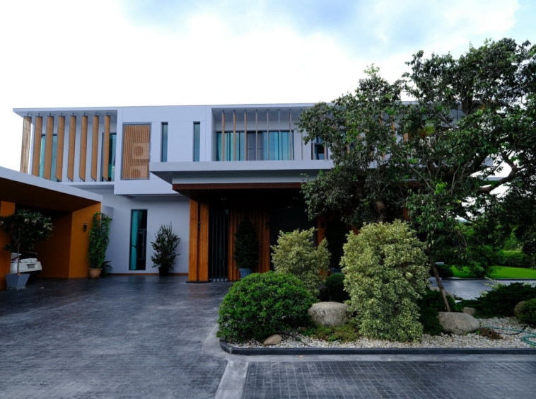 Modern 4 Bedroom Pool Villa with Mountain Views in Mae Rim-TNP-A924