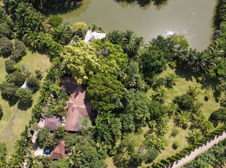 Luxury Garden Compound in Northern Mae Rim-TNP-D985