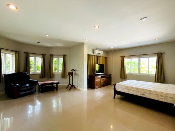 4 Bedroom Single Story with Guest House in San Kamphaeng-TNP-D781