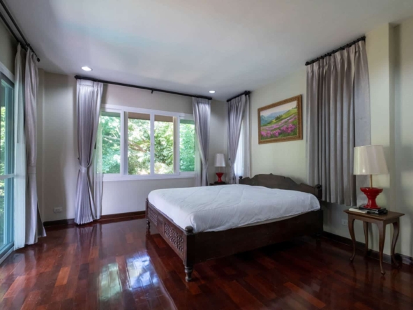 4 Bedroom Pool Villa with Guesthouse near Ruamchok Mall-TNP-A1033