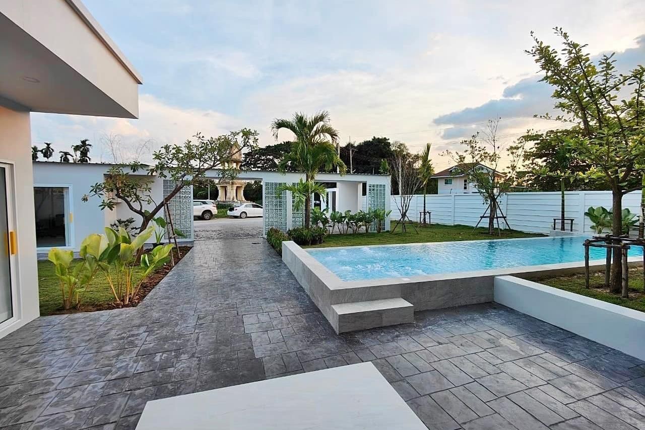 Luxury 6 Bedroom Pool Villa in San Sai-TNP-D1148