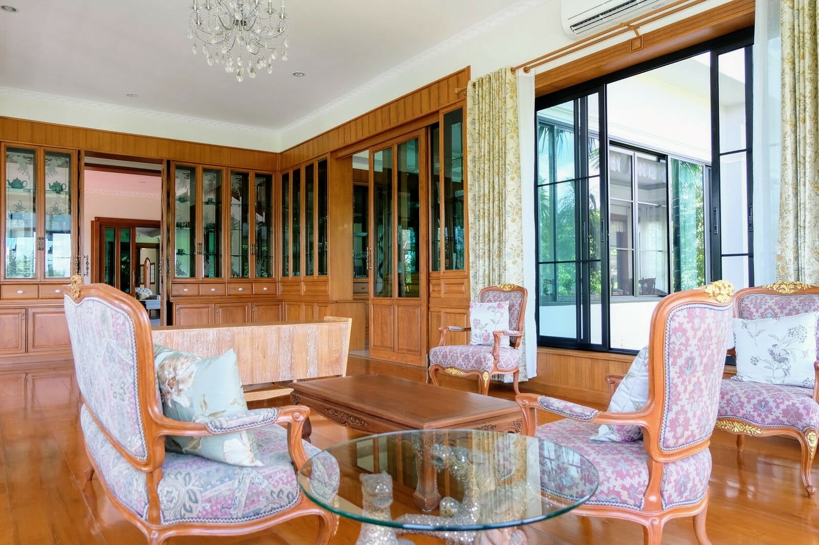 Luxurious 4 Bedroom Pool Villa in Doi Saket-TNP-D511