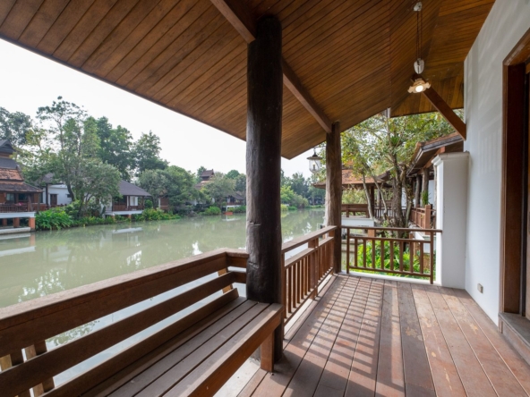 3 Bedroom Lakeside Lanna Style Villa in Lamphun-TNP-D942