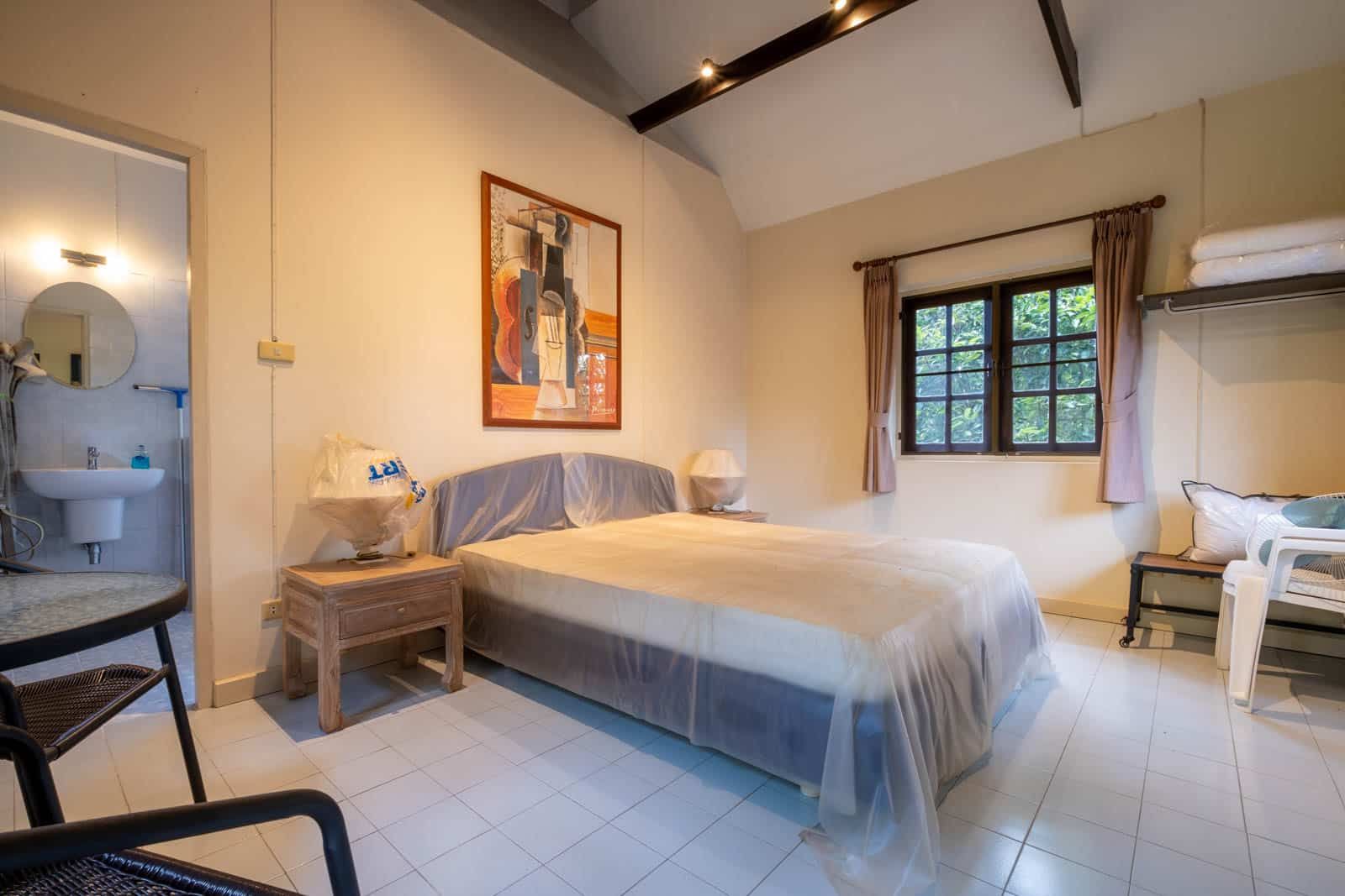 Western Style Bungalow with Two Bedroom Guesthouse in San Sai-TNP-D1080