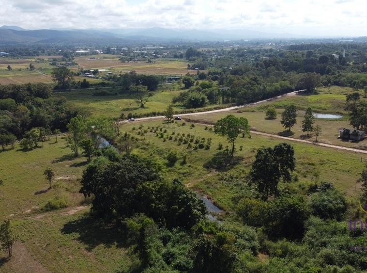 Far from Mae Ma Lai Market 4 KM