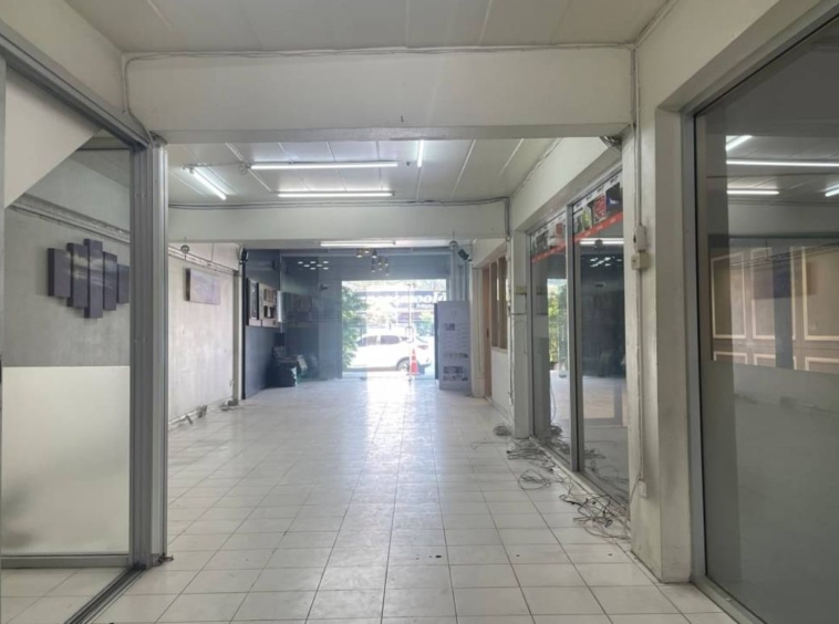 4 Bedroom Commercial for rent-CMB-CMB04739