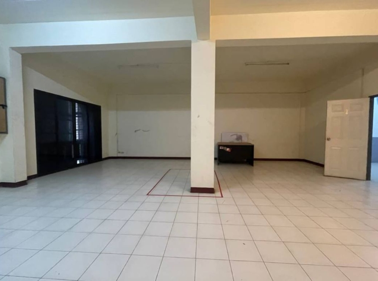 4 Bedroom Commercial for rent-CMB-CMB04739