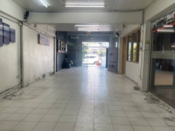 4 Bedroom Commercial for rent-CMB-CMB04739