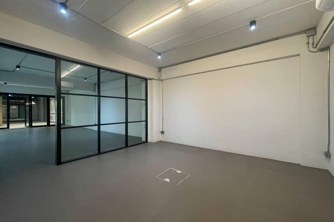 4 Bedroom Commercial for rent-CMB-CMB04739