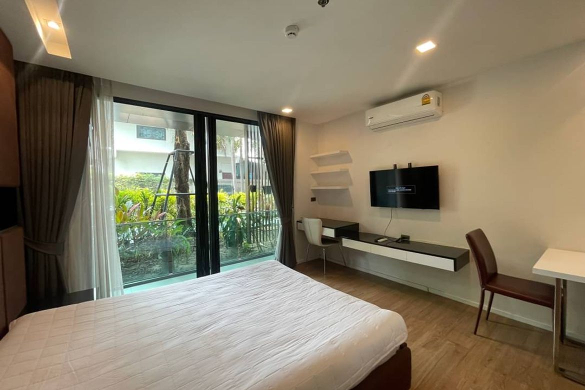 close to Nimmanhemin road and Chiang Mai international Airport.-CMB-CMB04770