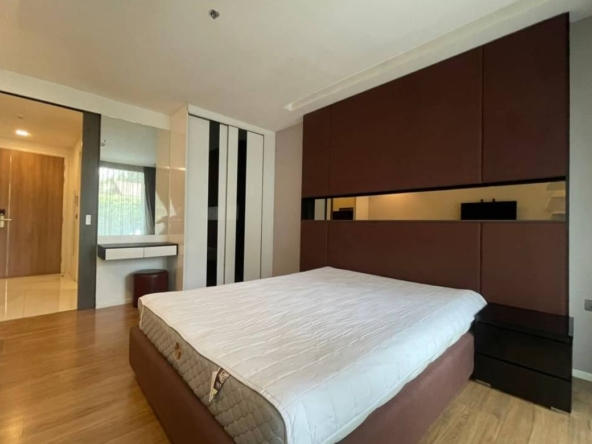 For Sale 5 star luxury condo near Chiang Mai University