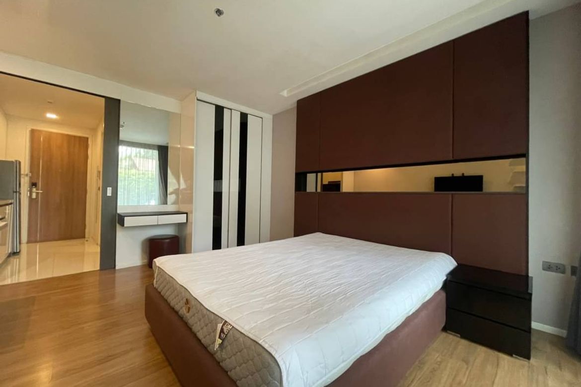 For Sale 5 star luxury condo near Chiang Mai University