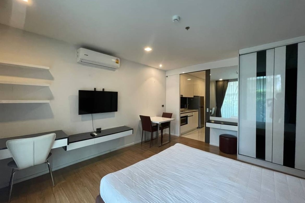 For Sale 5 star luxury condo near Chiang Mai University