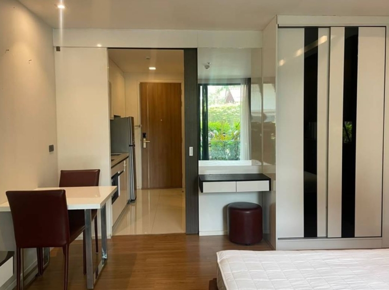 For Sale 5 star luxury condo near Chiang Mai University