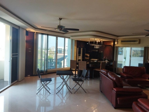 a condo in the heart of Chiang Mai.-J-JOY1517